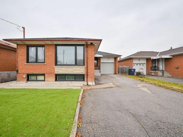 25 Bairstow Cres, House detached with 3 bedrooms, 3 bathrooms and 4 parking in Toronto ON | Image 12