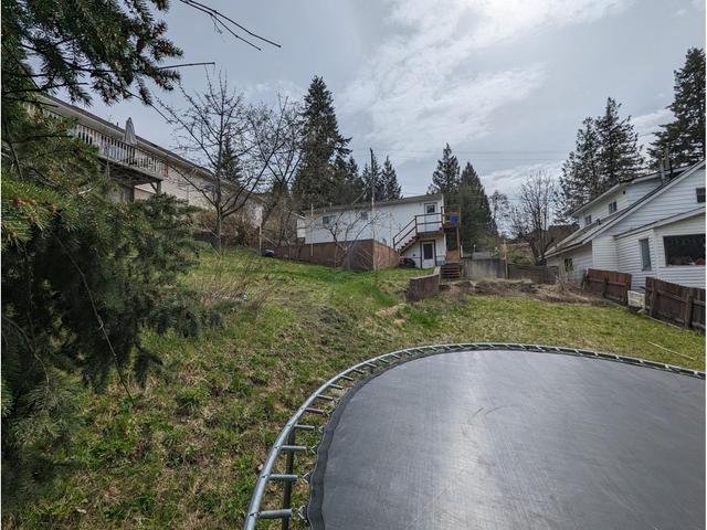 1011 Gordon Street, House detached with 3 bedrooms, 1 bathrooms and null parking in Nelson BC | Image 37