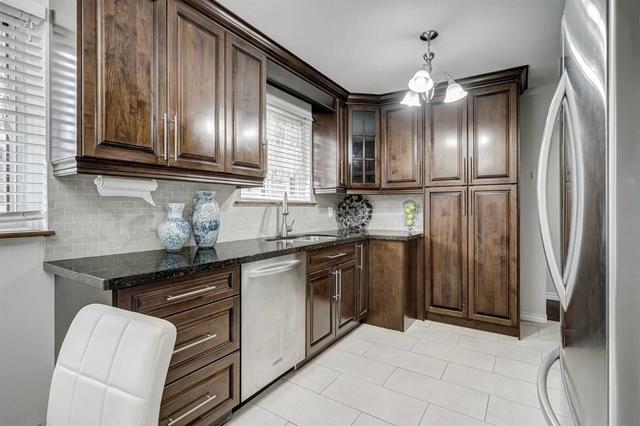 33 Edenridge Dr, House semidetached with 5 bedrooms, 3 bathrooms and 6 parking in Brampton ON | Image 37