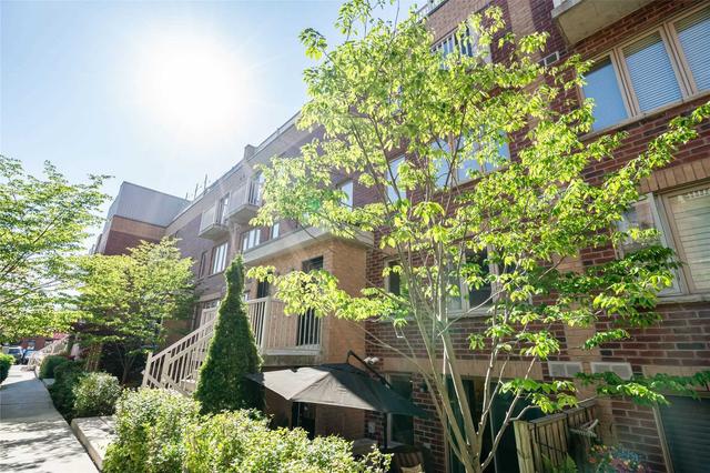 118 - 11 Ruttan St, Townhouse with 2 bedrooms, 2 bathrooms and 1 parking in Toronto ON | Image 19