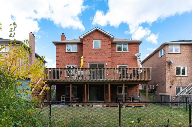 80 Laurelcrest St, House detached with 4 bedrooms, 3 bathrooms and 4 parking in Brampton ON | Image 11