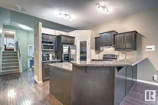 17012 74 St Nw, House detached with 4 bedrooms, 3 bathrooms and 2 parking in Edmonton AB | Image 3