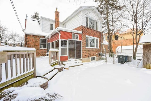 33 Anndale Dr, House detached with 3 bedrooms, 3 bathrooms and 3 parking in Toronto ON | Image 14