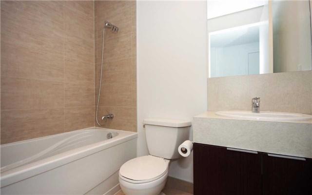 3906 - 110 Charles St E, Condo with 2 bedrooms, 2 bathrooms and 1 parking in Toronto ON | Image 7