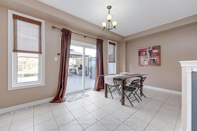 56 The Queensway, House detached with 4 bedrooms, 4 bathrooms and 4 parking in Barrie ON | Image 6