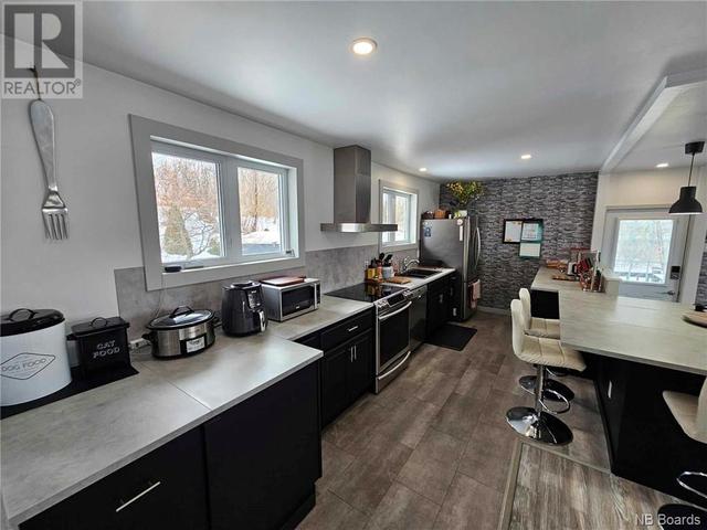 1585 Keith, House detached with 4 bedrooms, 2 bathrooms and null parking in Bathurst NB | Image 21