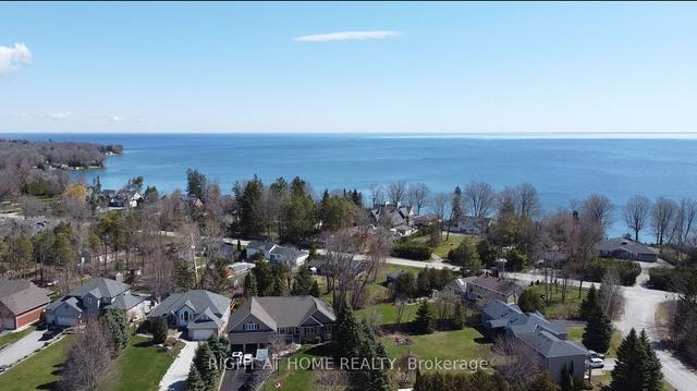 3608 Linda St, House detached with 4 bedrooms, 3 bathrooms and 8 parking in Innisfil ON | Image 30