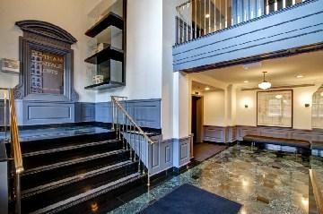 301 - 781 King St W, Condo with 1 bedrooms, 2 bathrooms and 2 parking in Toronto ON | Image 2