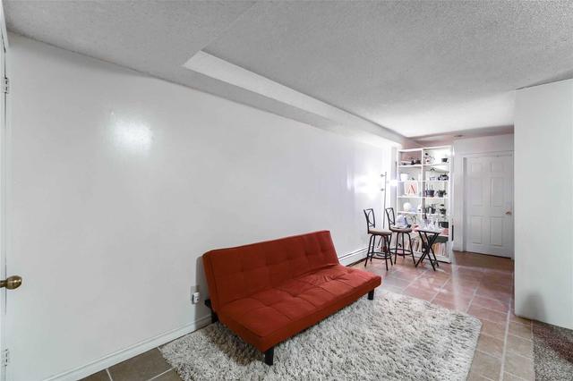 1472 St Clair Ave W, Condo with 4 bedrooms, 5 bathrooms and 4 parking in Toronto ON | Image 8