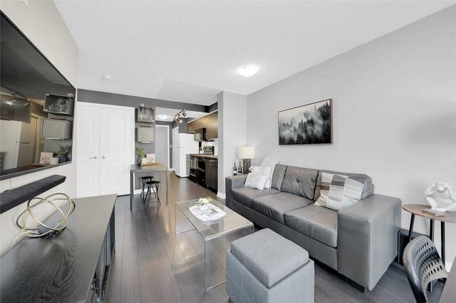 420 - 80 Esther Lorrie Dr, Condo with 1 bedrooms, 1 bathrooms and 1 parking in Toronto ON | Image 2