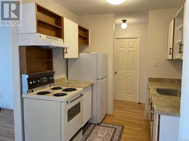 203 - 156 Government St, Condo with 1 bedrooms, 1 bathrooms and 1 parking in Duncan BC | Card Image
