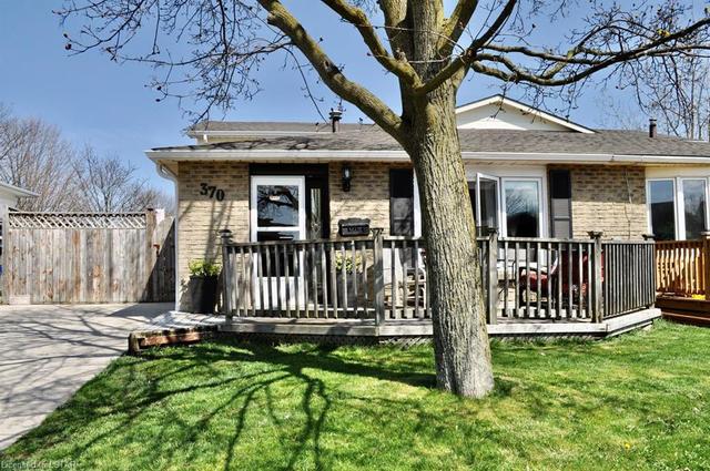 370 Trudeau Drive, House semidetached with 3 bedrooms, 1 bathrooms and 2 parking in Sarnia ON | Image 1