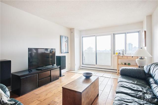 40 Landry Street, Condo with 2 bedrooms, 1 bathrooms and 1 parking in Ottawa ON | Image 9