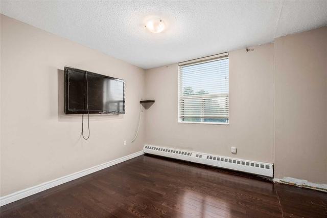301 - 180 Dudley Ave, Condo with 3 bedrooms, 2 bathrooms and 1 parking in Markham ON | Image 13