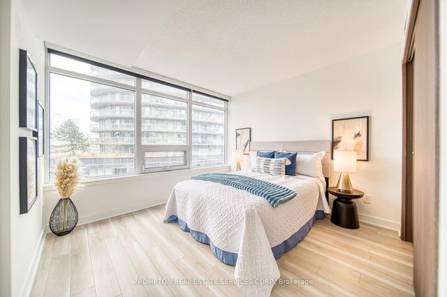 712 - 17 Bathurst St, Condo with 1 bedrooms, 1 bathrooms and 0 parking in Toronto ON | Image 11