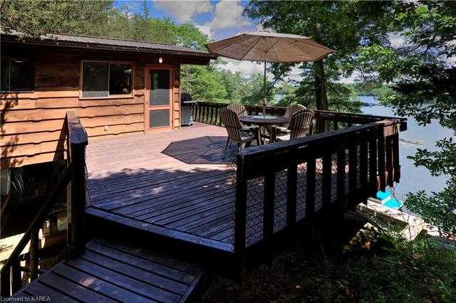 131 Jw Lane, House detached with 2 bedrooms, 1 bathrooms and 3 parking in Rideau Lakes ON | Image 6