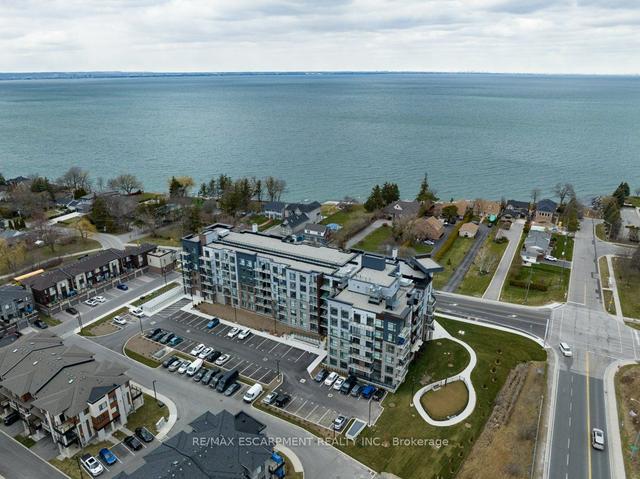 616 - 600 North Service Rd, Condo with 1 bedrooms, 1 bathrooms and 1 parking in Hamilton ON | Image 1