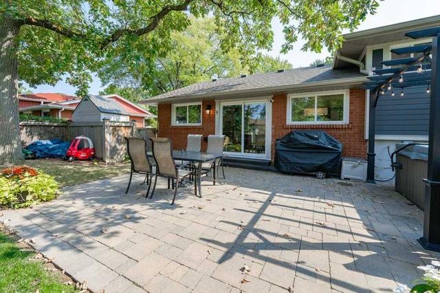 5171 Spruce Ave, House detached with 3 bedrooms, 2 bathrooms and 4 parking in Burlington ON | Image 27