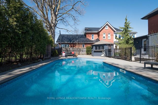 35 Bower St, House detached with 4 bedrooms, 3 bathrooms and 4 parking in Halton Hills ON | Image 34