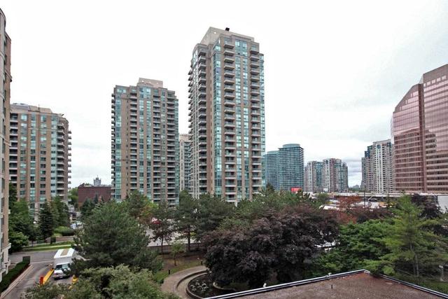 504 - 7 Bishop Ave, Condo with 1 bedrooms, 1 bathrooms and 1 parking in Toronto ON | Image 1