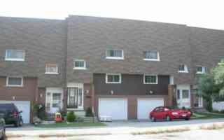 8 - 2056 Marine Dr, Townhouse with 3 bedrooms, 2 bathrooms and 1 parking in Oakville ON | Image 1