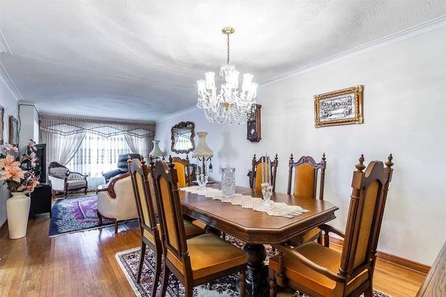 486 Meadows Blvd, House semidetached with 3 bedrooms, 2 bathrooms and 4 parking in Mississauga ON | Image 5