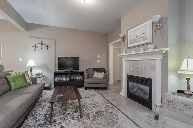 306 Woodward Ave, House detached with 3 bedrooms, 4 bathrooms and 11 parking in Milton ON | Image 18