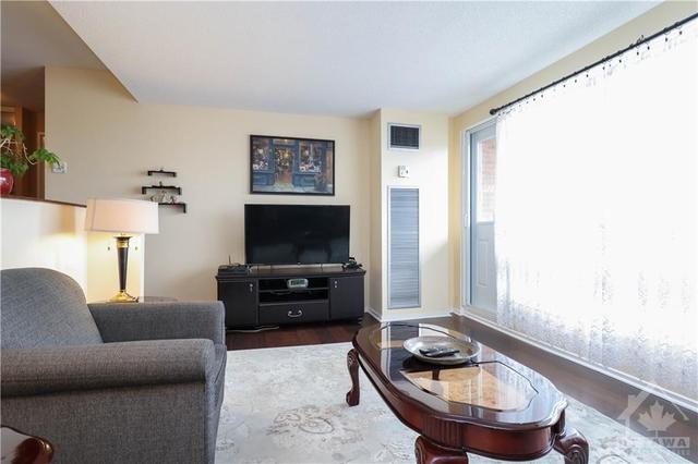 1109 - 1100 Ambleside Drive, Condo with 2 bedrooms, 1 bathrooms and 1 parking in Ottawa ON | Image 16
