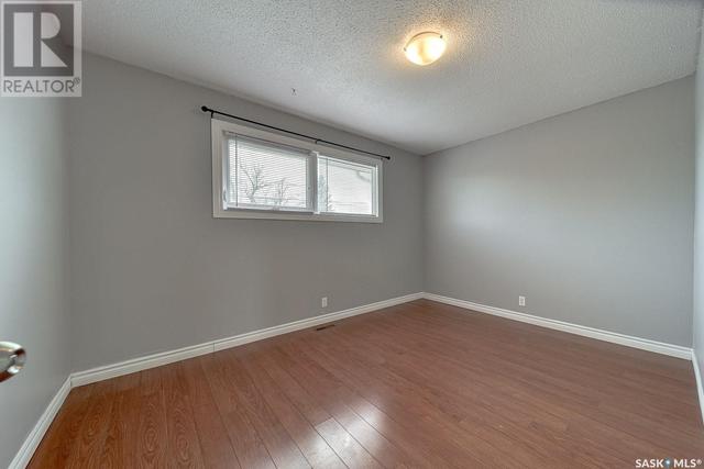 7301 - 7303 Bowman Avenue, House detached with 6 bedrooms, 3 bathrooms and null parking in Regina SK | Image 14