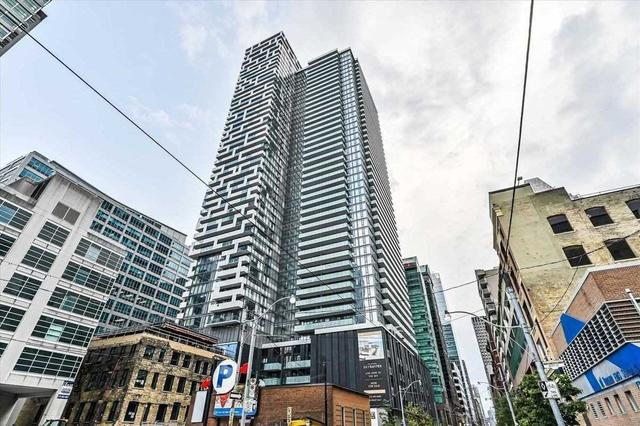1611 - 25 Richmond St E, Condo with 1 bedrooms, 1 bathrooms and 0 parking in Toronto ON | Image 11