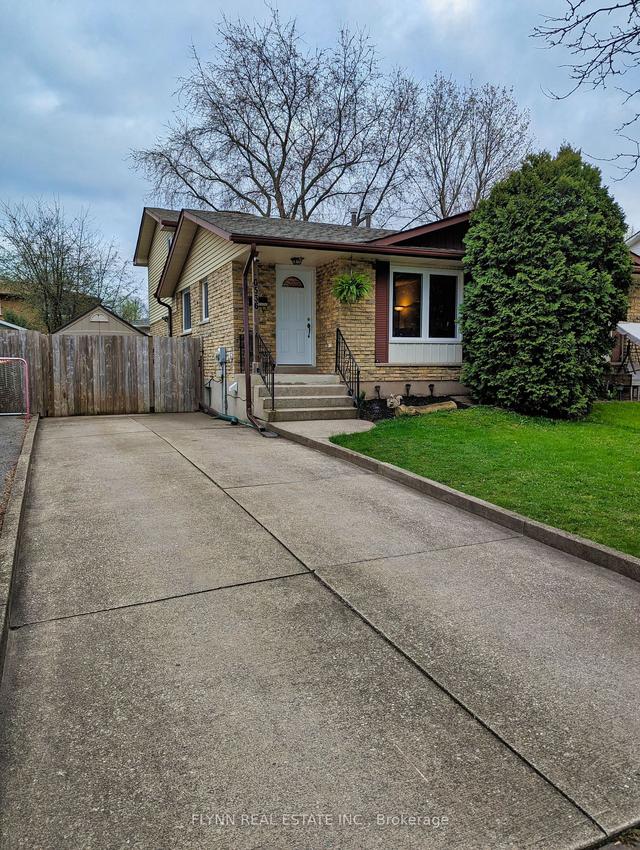 6536 Harmony Ave, House semidetached with 3 bedrooms, 2 bathrooms and 2 parking in Niagara Falls ON | Image 23