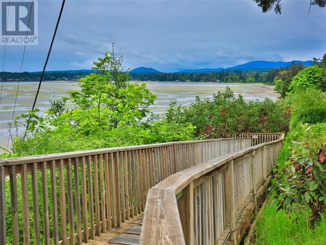 29 - 1135 Resort Dr, House attached with 3 bedrooms, 2 bathrooms and 1 parking in Parksville BC | Image 27