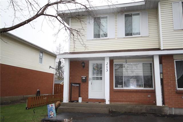 213 Lemay Street, Townhouse with 2 bedrooms, 1 bathrooms and 3 parking in Cornwall ON | Image 1