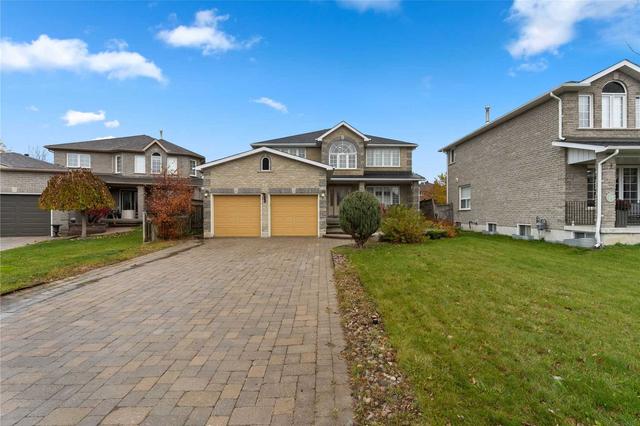 7 Rebecca Crt, House detached with 4 bedrooms, 3 bathrooms and 6 parking in Barrie ON | Card Image