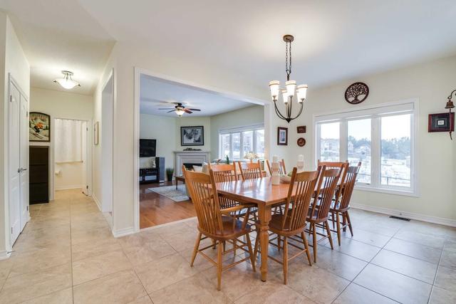 158 Art West Ave, House detached with 4 bedrooms, 3 bathrooms and 6 parking in Newmarket ON | Image 5