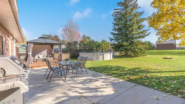 1569 Killarney Beach Rd, House detached with 4 bedrooms, 2 bathrooms and 12 parking in Innisfil ON | Image 18