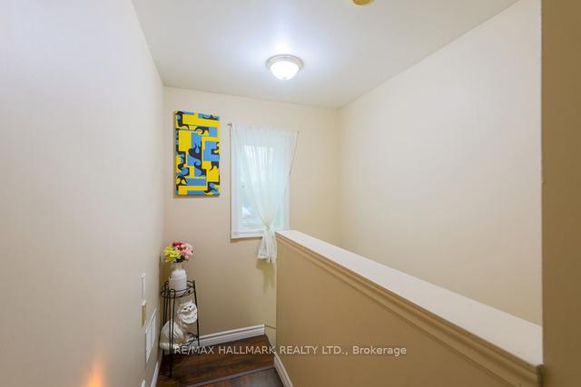 56 Wolcott Ave, House detached with 3 bedrooms, 3 bathrooms and 4 parking in Toronto ON | Image 2