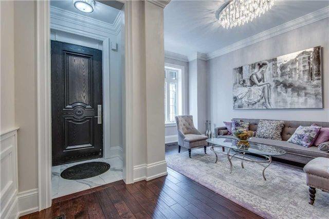 222 Markham St, House semidetached with 4 bedrooms, 5 bathrooms and 1 parking in Toronto ON | Image 2