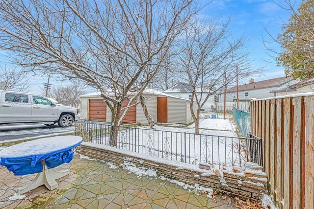 830 Danforth Rd, House semidetached with 3 bedrooms, 2 bathrooms and 5 parking in Toronto ON | Image 27