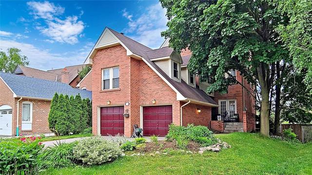 29 Redwood Lane, House detached with 3 bedrooms, 3 bathrooms and 6 parking in Markham ON | Image 1