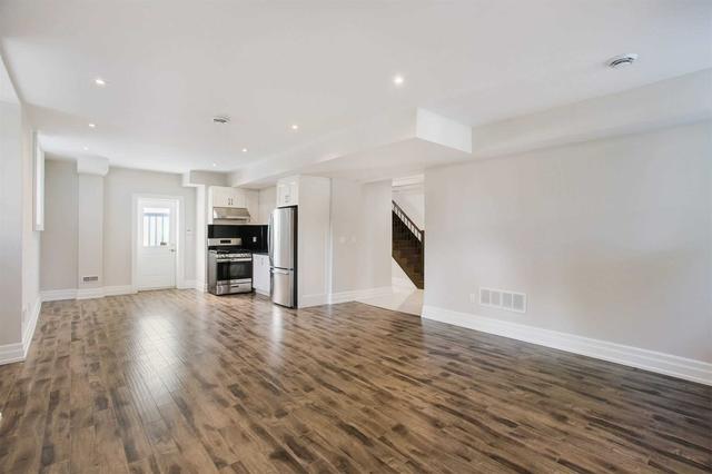 35 Jewell St, House detached with 4 bedrooms, 7 bathrooms and 6 parking in Markham ON | Image 9