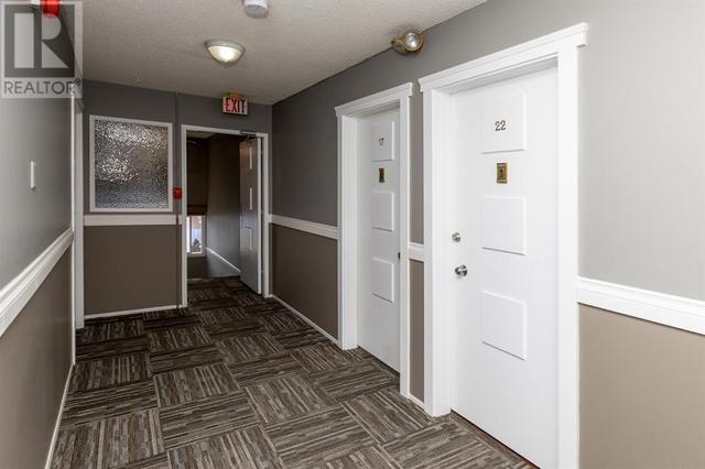 22, - 398 16 Street Ne, Condo with 2 bedrooms, 1 bathrooms and 1 parking in Medicine Hat AB | Image 19