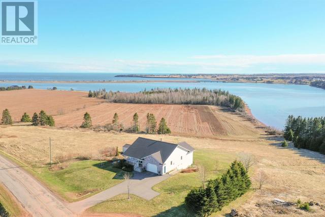 365 Souris River Road, House detached with 4 bedrooms, 3 bathrooms and null parking in Souris FD PE | Image 49