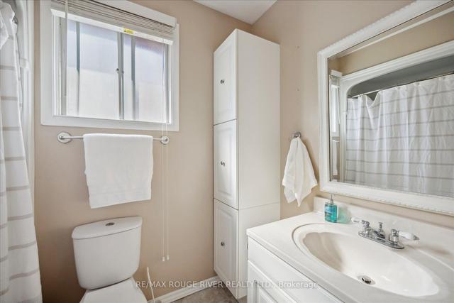 15 Muir Cres, House detached with 3 bedrooms, 3 bathrooms and 3 parking in Whitby ON | Image 11
