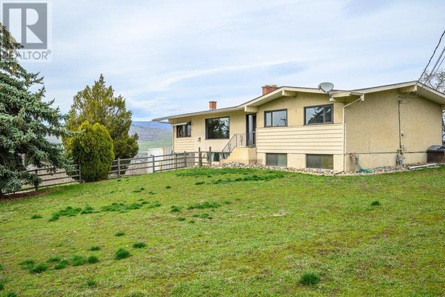 6251 Rimer Road, House detached with 5 bedrooms, 3 bathrooms and 2 parking in North Okanagan B BC | Image 2