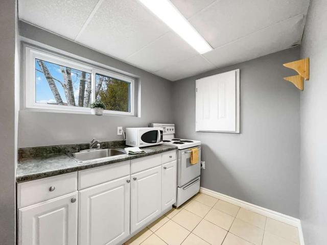 817 Exeter St, House detached with 4 bedrooms, 3 bathrooms and 4 parking in Oshawa ON | Image 8
