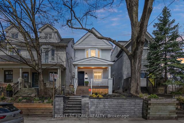 80 Dingwall Ave, House detached with 3 bedrooms, 2 bathrooms and 2 parking in Toronto ON | Image 14