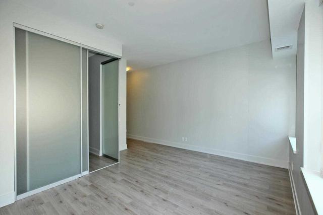 328 - 111 St Clair Ave W, Condo with 1 bedrooms, 1 bathrooms and 0 parking in Toronto ON | Image 21