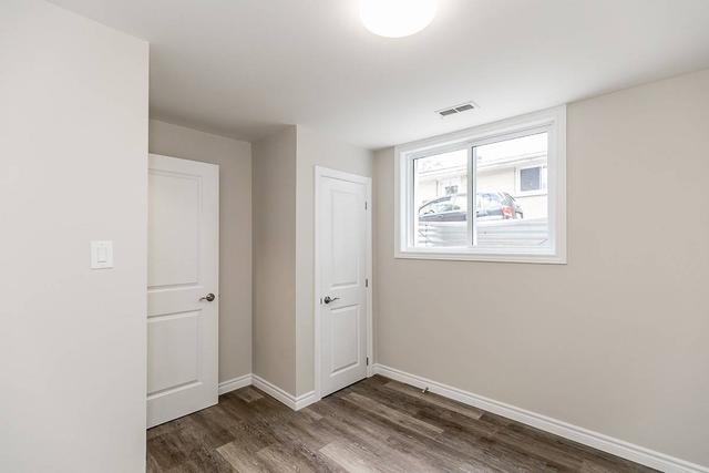 32 Heath St, House semidetached with 3 bedrooms, 2 bathrooms and 4 parking in Barrie ON | Image 15