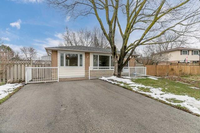 10 Brown St, House detached with 3 bedrooms, 2 bathrooms and 4 parking in New Tecumseth ON | Card Image